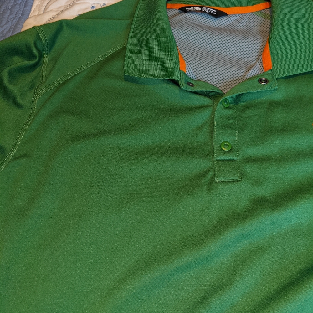 Mens North Face XL polo